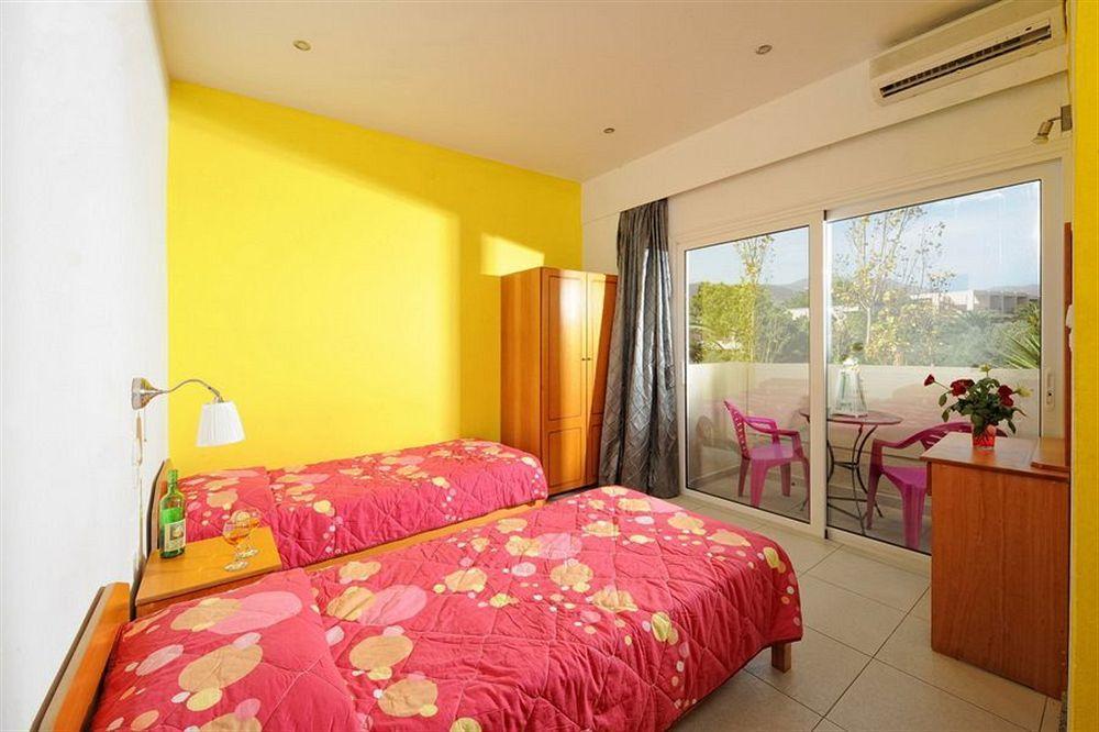 מאליה Primavera Beach Hotel Studios & Apartments מראה חיצוני תמונה