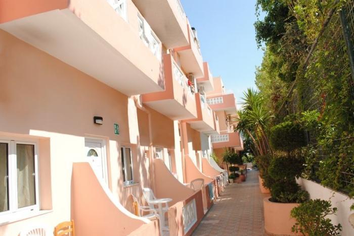 מאליה Primavera Beach Hotel Studios & Apartments מראה חיצוני תמונה